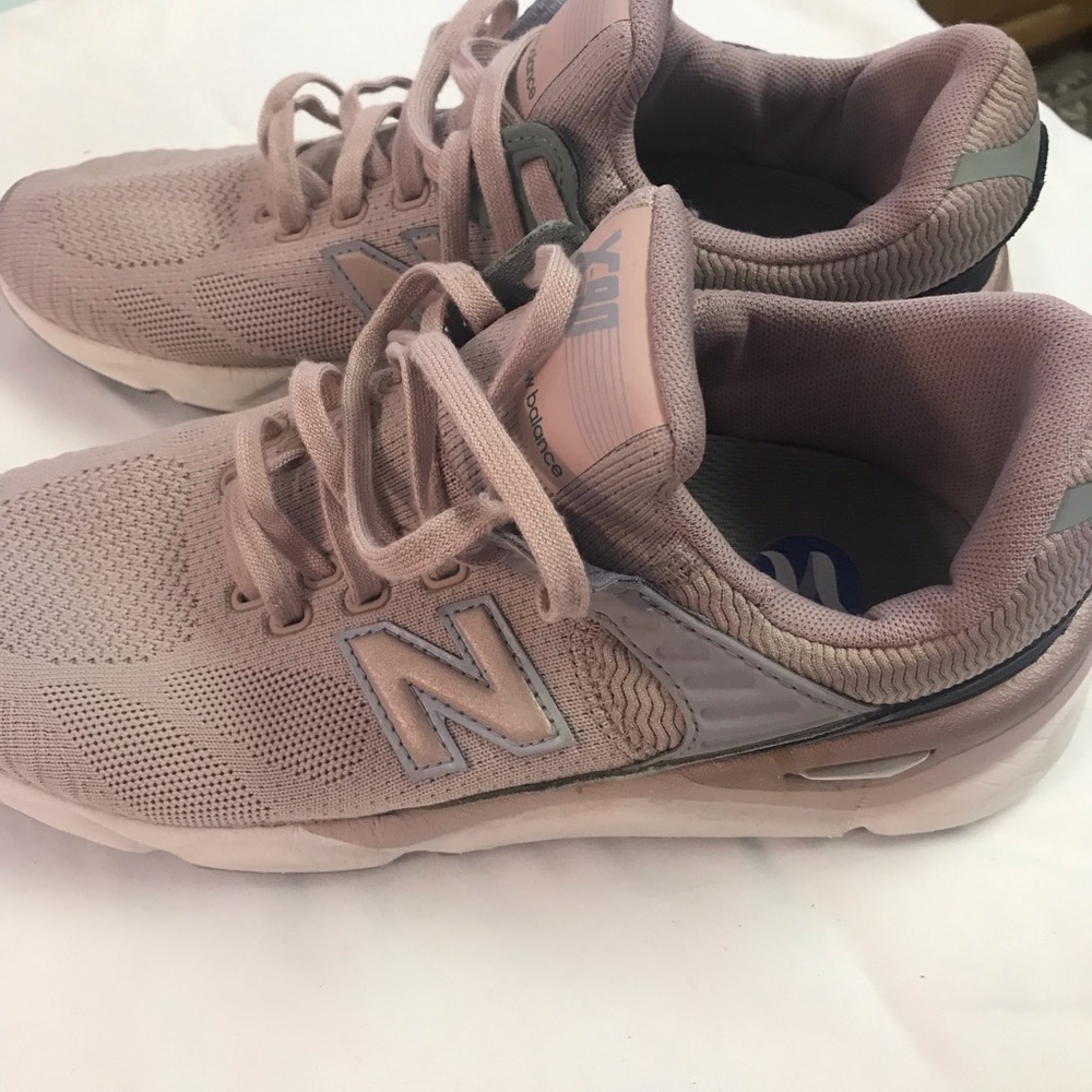 New Balance Blush size 9.5 womens $10